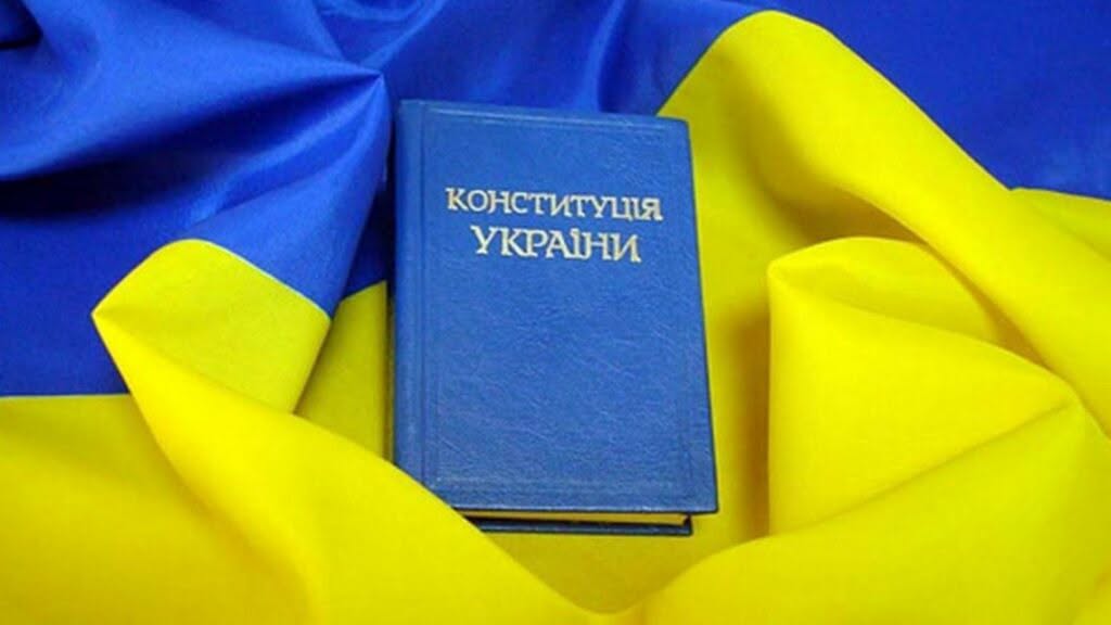 Основний Закон України вперше перекладено жестовою мовою до 30-річчя Конституції