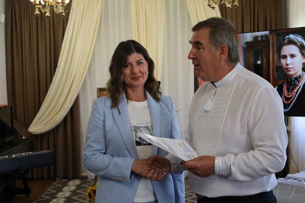 «На гостини до Лесі»: у Звягелі відбулася літературно-мистецька зустріч, що об’єднала покоління навколо творчої спадщини Лесі Українки