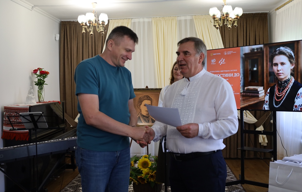 «На гостини до Лесі»: у Звягелі відбулася літературно-мистецька зустріч, що об’єднала покоління навколо творчої спадщини Лесі Українки