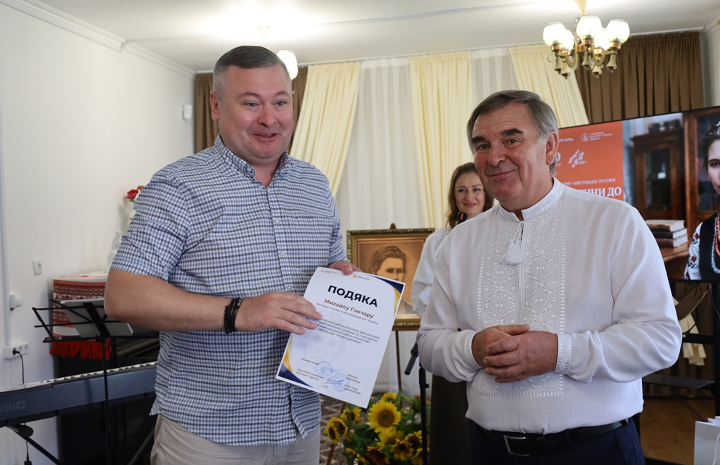 «На гостини до Лесі»: у Звягелі відбулася літературно-мистецька зустріч, що об’єднала покоління навколо творчої спадщини Лесі Українки