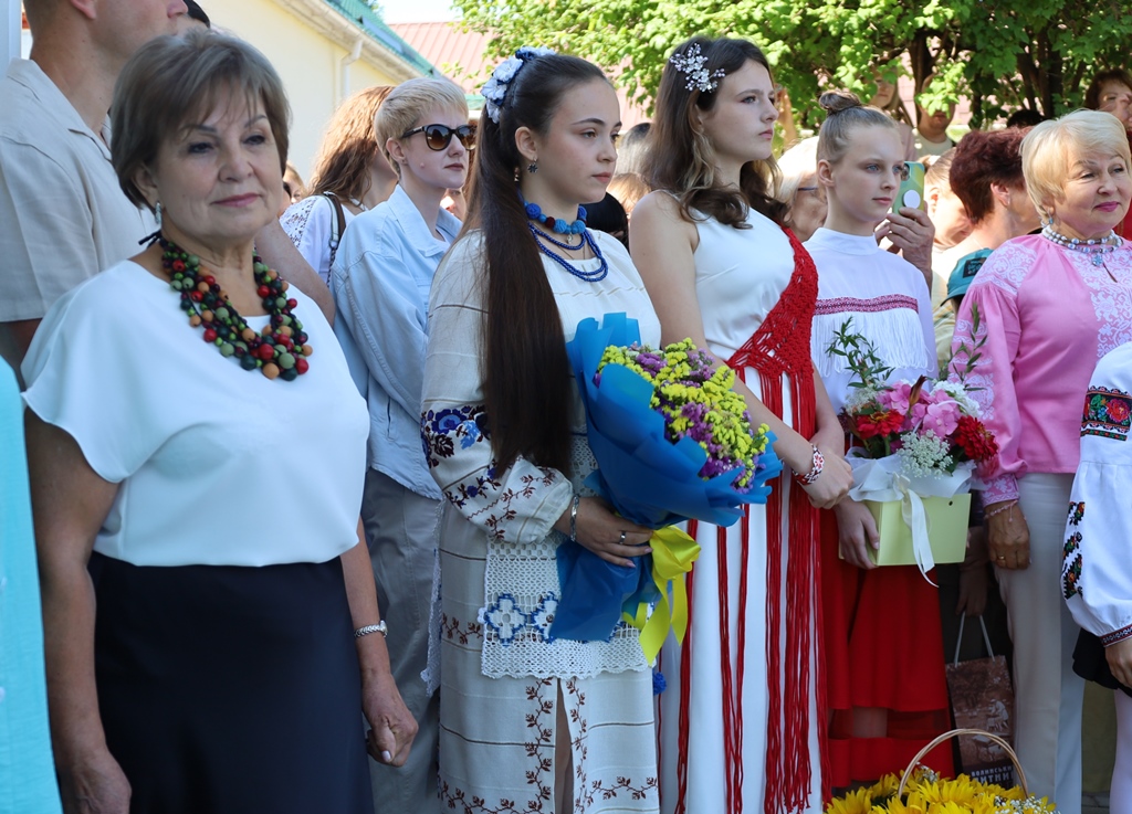 Біля Лесиної оселі – зі щирою вдячністю великій землячці