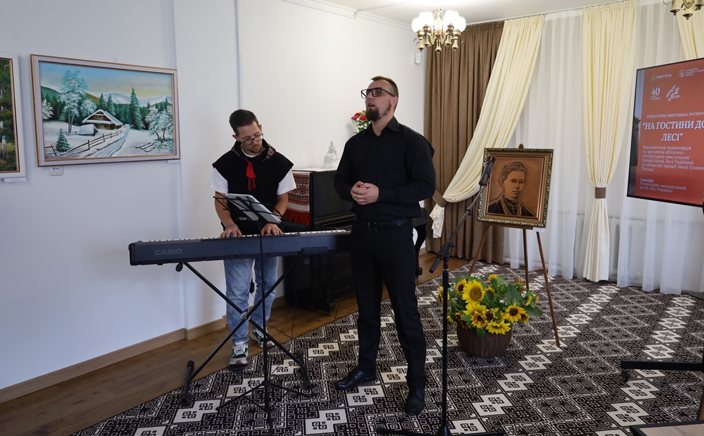 «На гостини до Лесі»: у Звягелі відбулася літературно-мистецька зустріч, що об’єднала покоління навколо творчої спадщини Лесі Українки