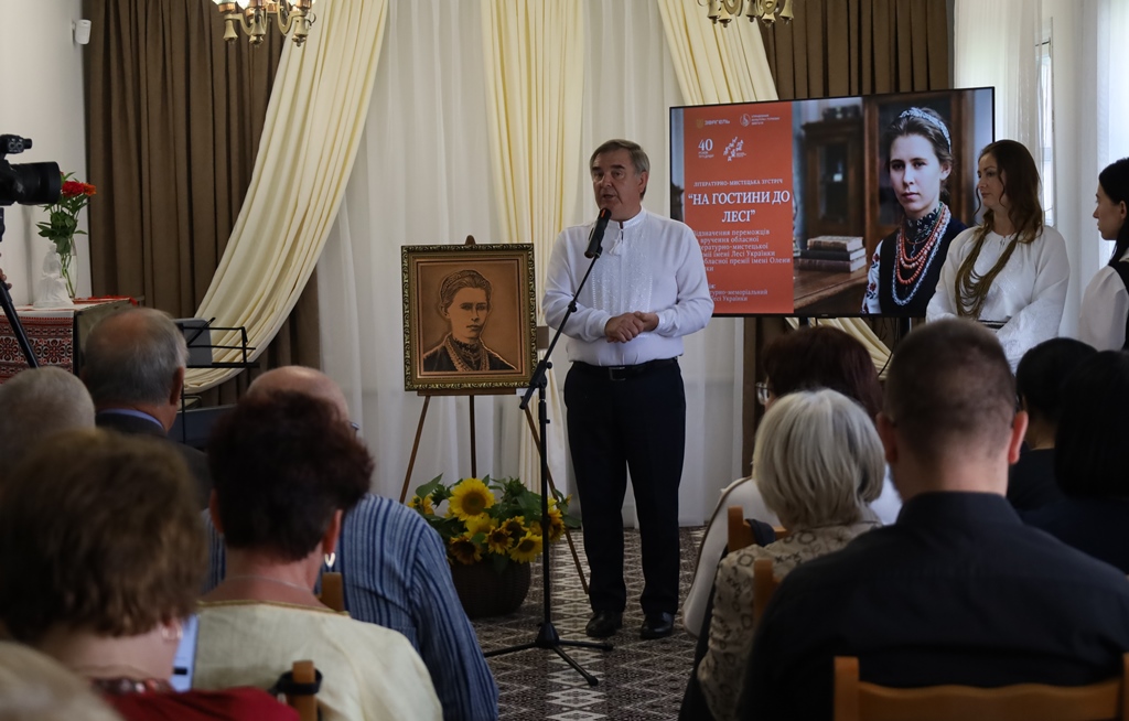 «На гостини до Лесі»: у Звягелі відбулася літературно-мистецька зустріч, що об’єднала покоління навколо творчої спадщини Лесі Українки