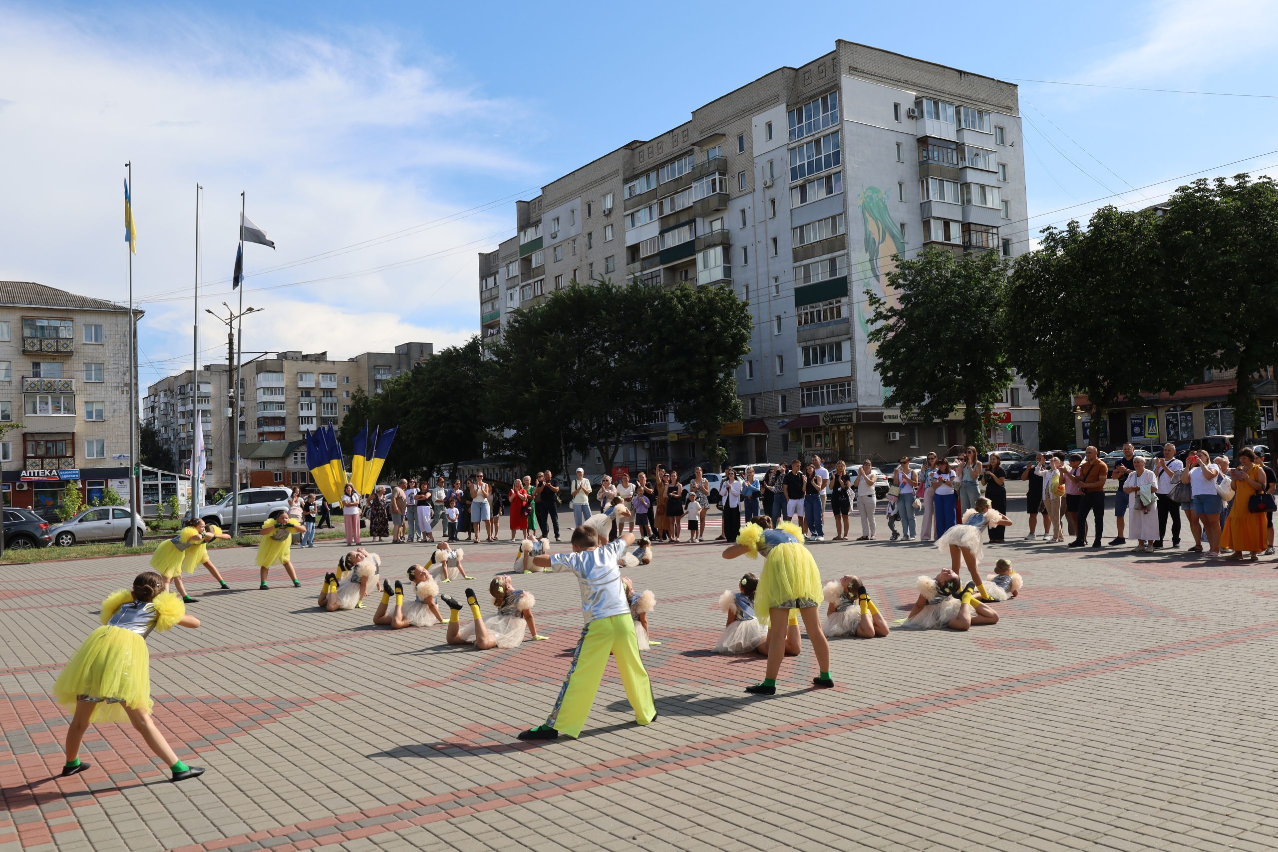 Етно-майданчик «Лесиних джерел» став осередком українських традицій, пісні та єдності