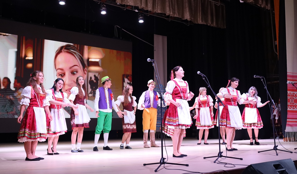 Благодійний концерт «Не згасне світло Лесиних джерел» став мистецькою кульмінацією ювілейного фестивалю