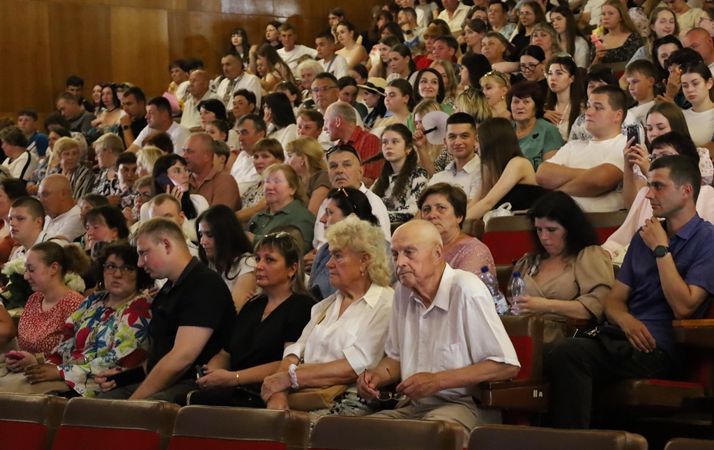 У Звягельському політехнічному фаховому коледжі відбулося вручення дипломів випускникам 2026 року
