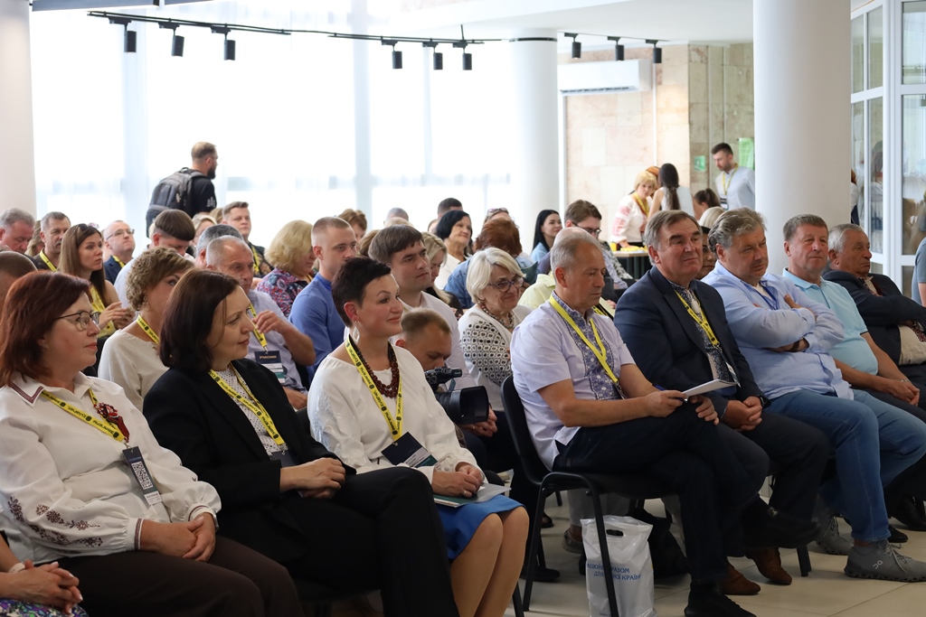 Перший Всеукраїнський культурний форум «Код національної культури» у Звягелі об’єднав культурну еліту України
