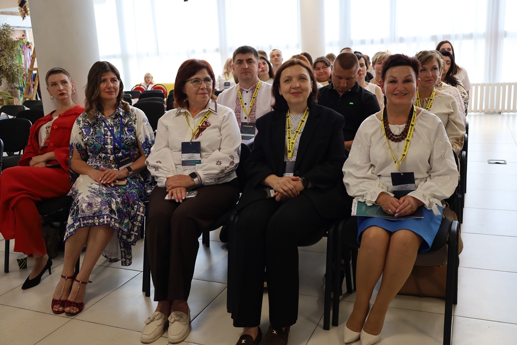 Перший Всеукраїнський культурний форум «Код національної культури» у Звягелі об’єднав культурну еліту України