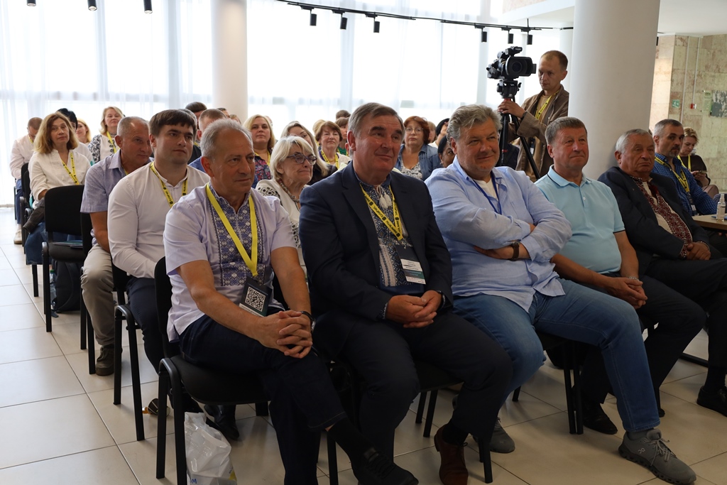 Перший Всеукраїнський культурний форум «Код національної культури» у Звягелі об’єднав культурну еліту України