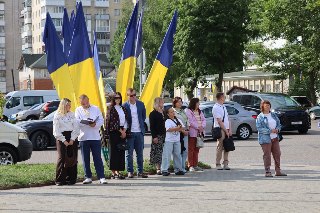 У Звягелі урочисто відкрили 40-е Міжнародне свято літератури і мистецтв «Лесині джерела»