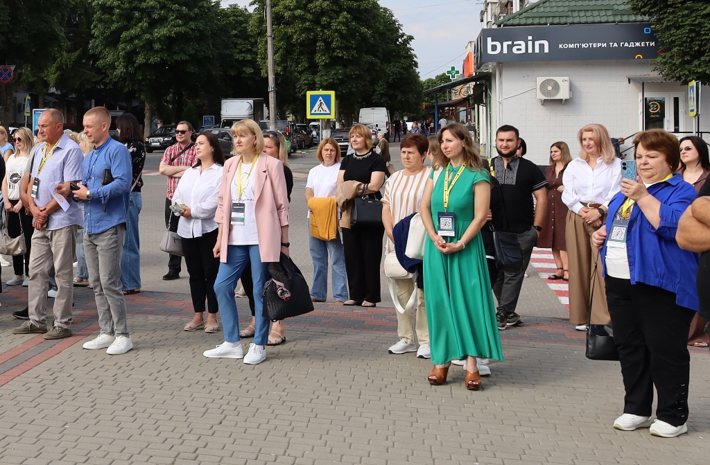У Звягелі урочисто відкрили 40-е Міжнародне свято літератури і мистецтв «Лесині джерела»