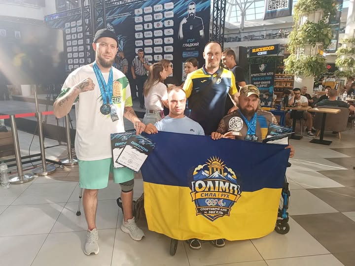 Ветерани Звягельської громади успішно дебютували на Всеукраїнському турнірі з армрестлінгу у Львові