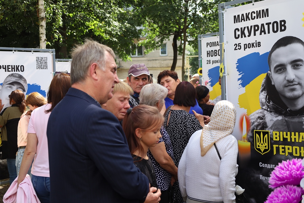 «Янголи Пам’яті»: у Звягелі вшанували загиблих захисників України