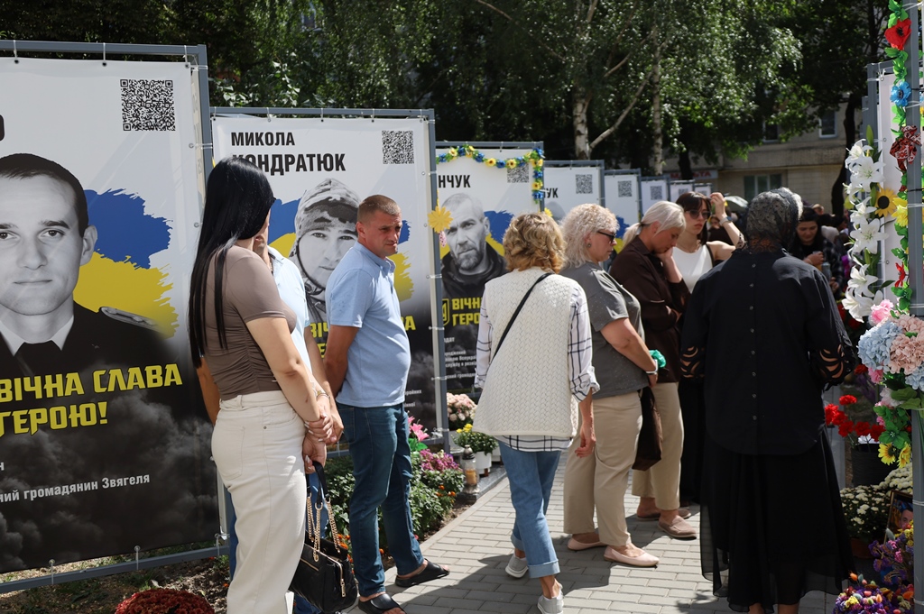 «Янголи Пам’яті»: у Звягелі вшанували загиблих захисників України