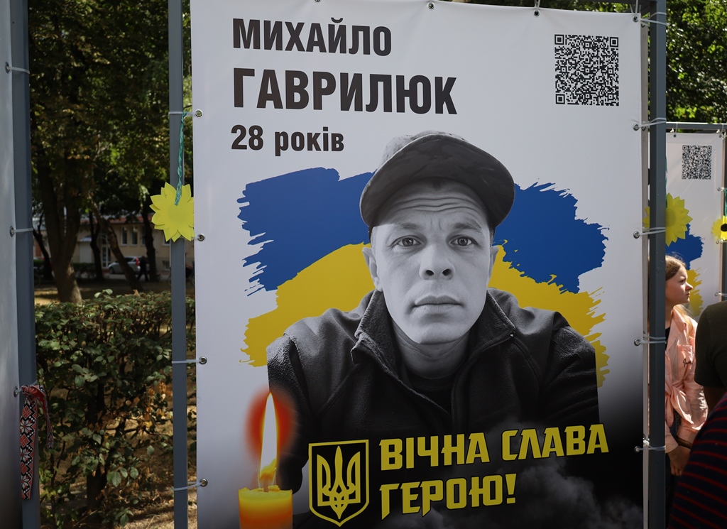 «Янголи Пам’яті»: у Звягелі вшанували загиблих захисників України