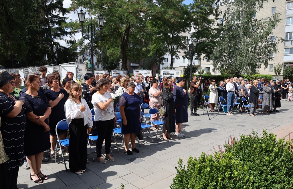 «Янголи Пам’яті»: у Звягелі вшанували загиблих захисників України