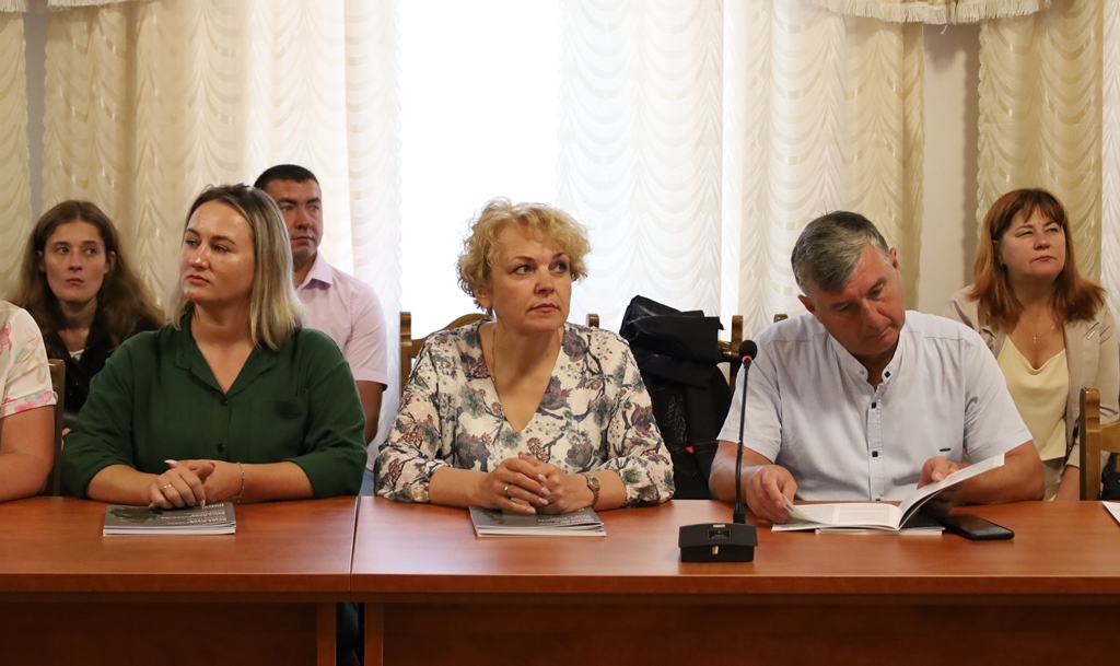 Поїздка до Національного університету «Острозька делегації освітян
