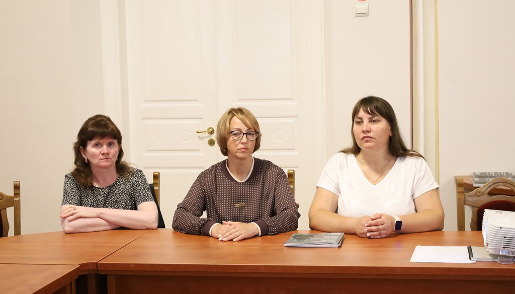 Поїздка до Національного університету «Острозька делегації освітян