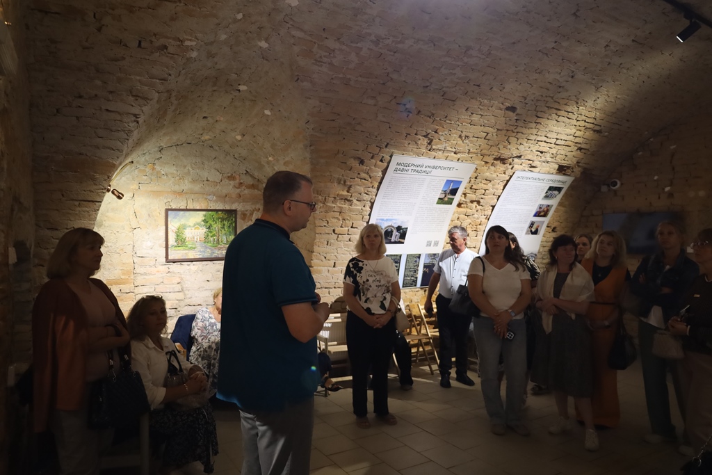 Поїздка до Національного університету «Острозька делегації освітян