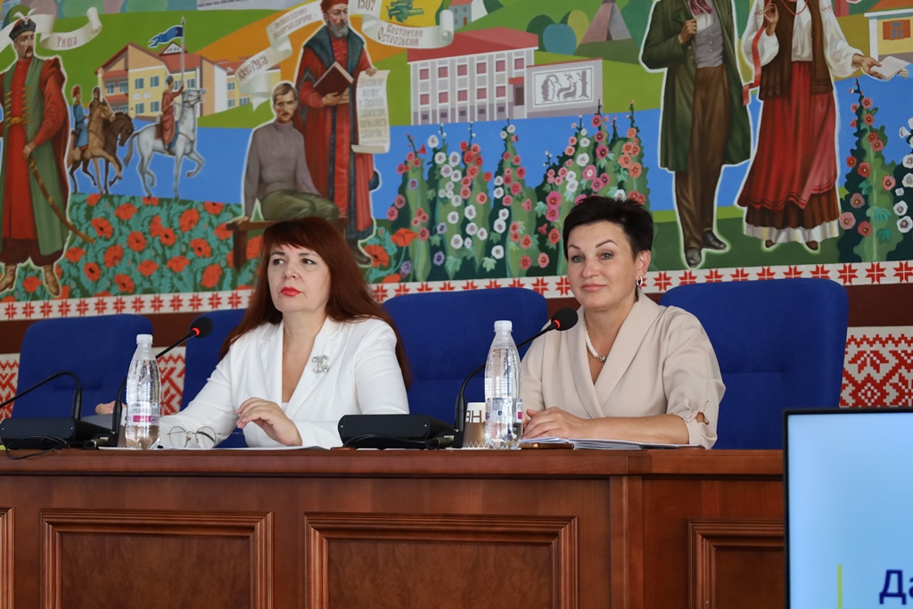 Відбулося засідання розширеної колегії управління освіти і науки міської ради