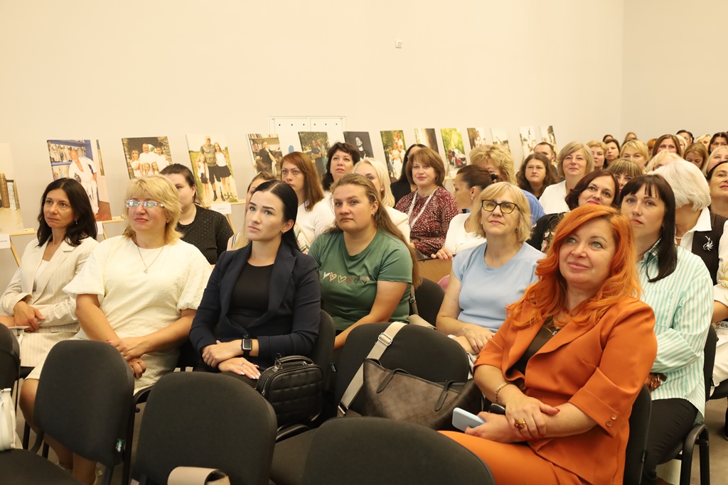 «Серпнева – 2026»: у Звягелі обговорили пріоритети розвитку освіти громади