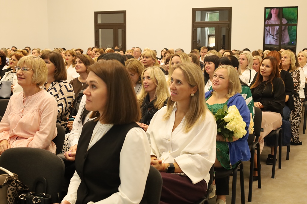 «Серпнева – 2026»: у Звягелі обговорили пріоритети розвитку освіти громади