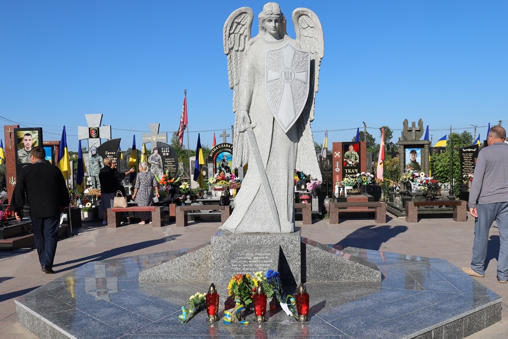 У Звягелі вшанували пам’ять полеглих Захисників України