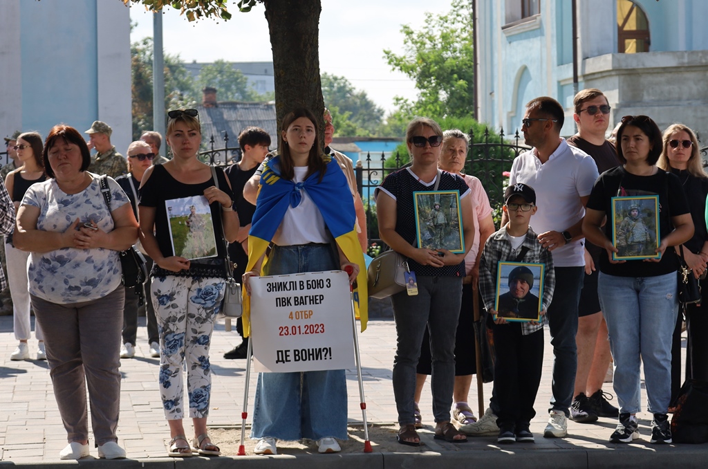 «Ми пам’ятаємо. Ми шукаємо. Ми чекаємо»: у Звягелі відбувся «НАДІЯ FEST»