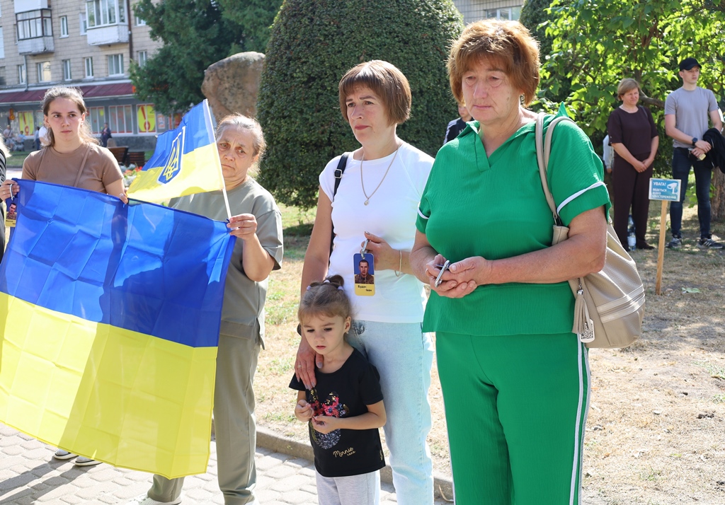 «Ми пам’ятаємо. Ми шукаємо. Ми чекаємо»: у Звягелі відбувся «НАДІЯ FEST»