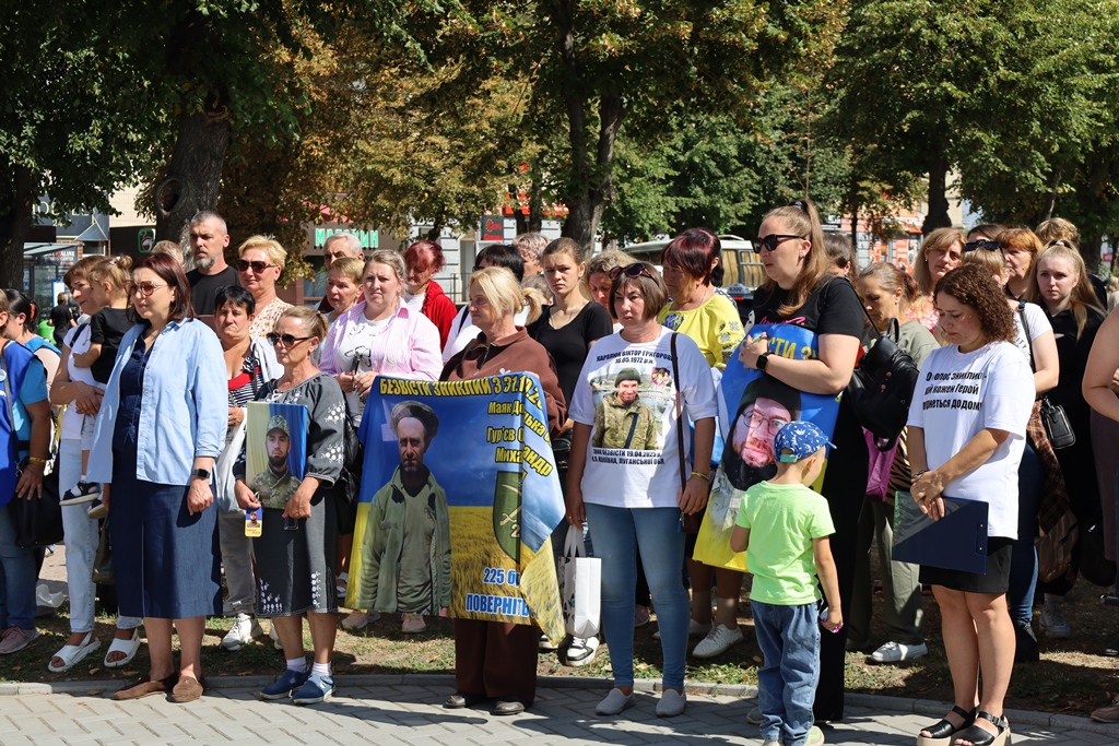 «Ми пам’ятаємо. Ми шукаємо. Ми чекаємо»: у Звягелі відбувся «НАДІЯ FEST»