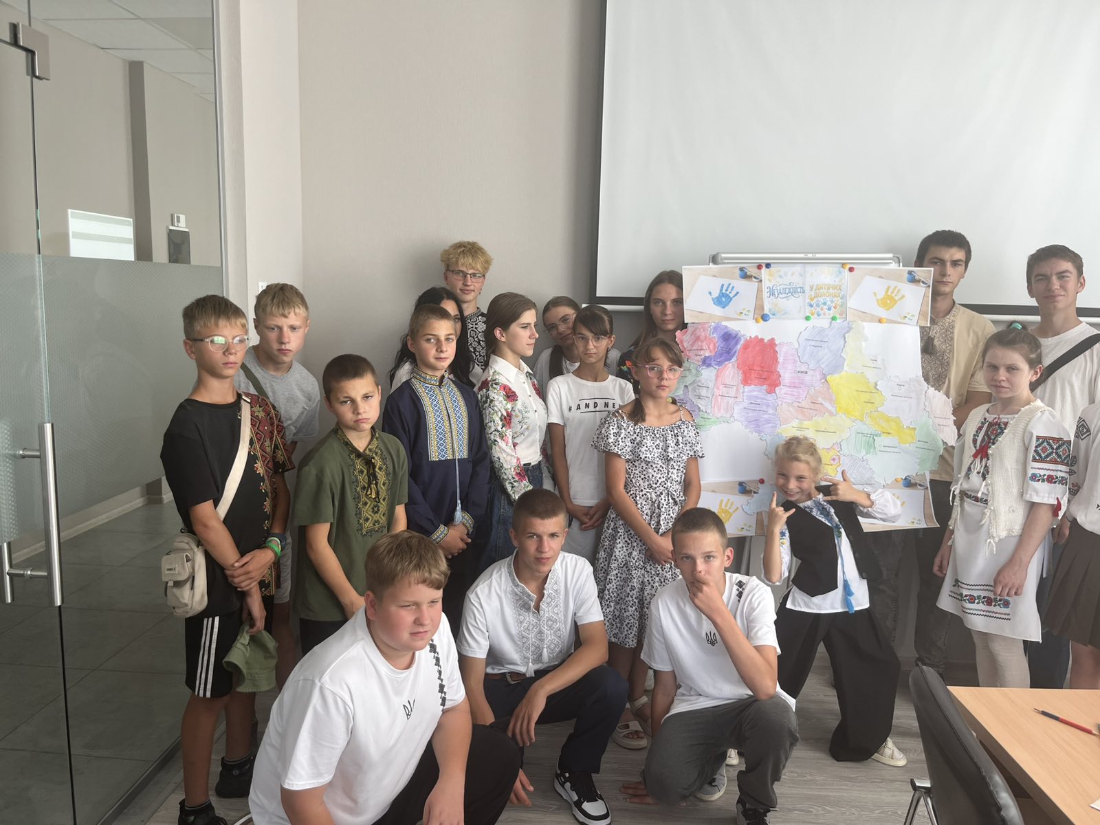 «Незалежність у дитячих долонях»: у Звягелі створили карту єдиної України