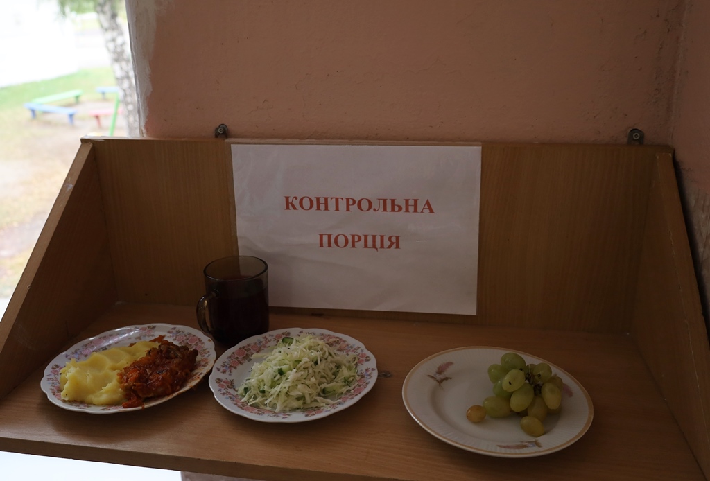 У закладах освіти громади продовжують перевіряти організацію шкільного харчування