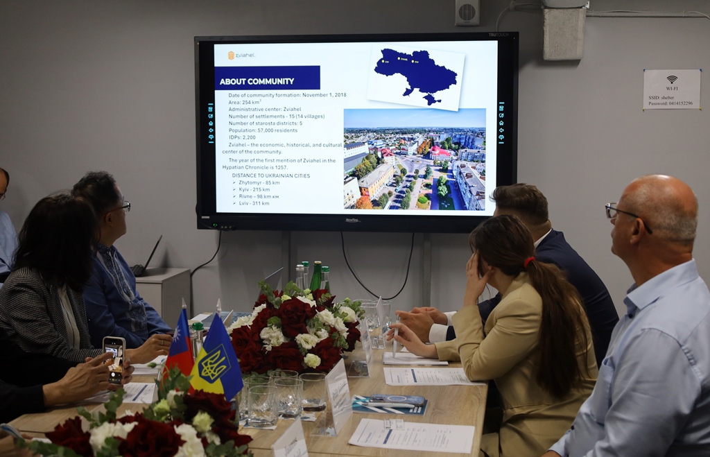 У Звягелі обговорили подальші кроки зі створення Центру медичної реабілітації