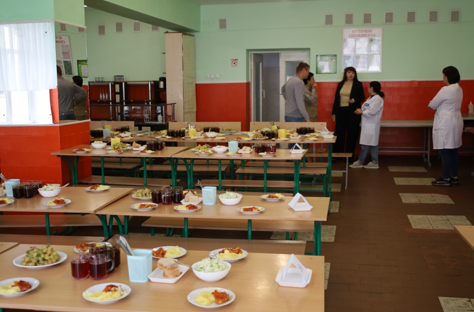 У закладах освіти громади продовжують перевіряти організацію шкільного харчування