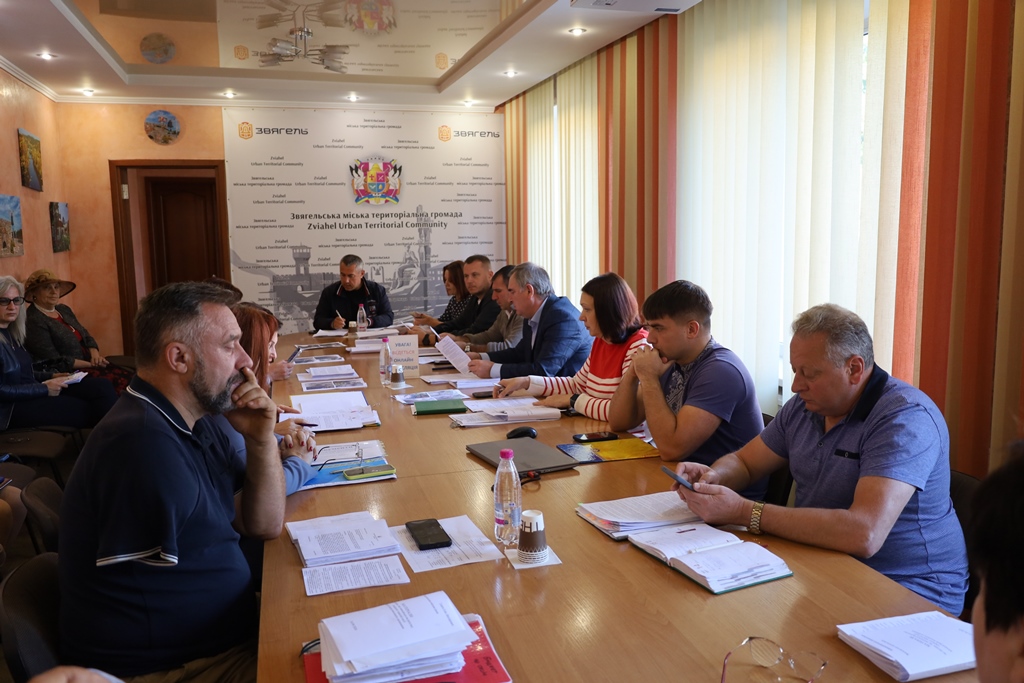 Постійні комісії та погоджувальна рада попередньо опрацювали питання 76-ї сесії міської ради