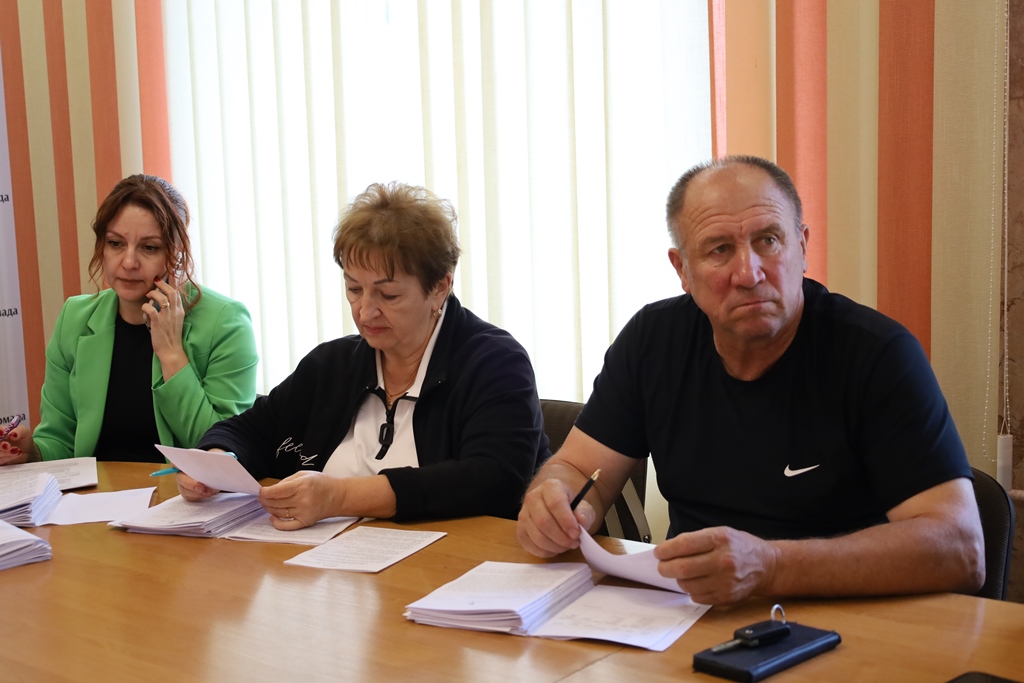 Постійні комісії та погоджувальна рада попередньо опрацювали питання 76-ї сесії міської ради