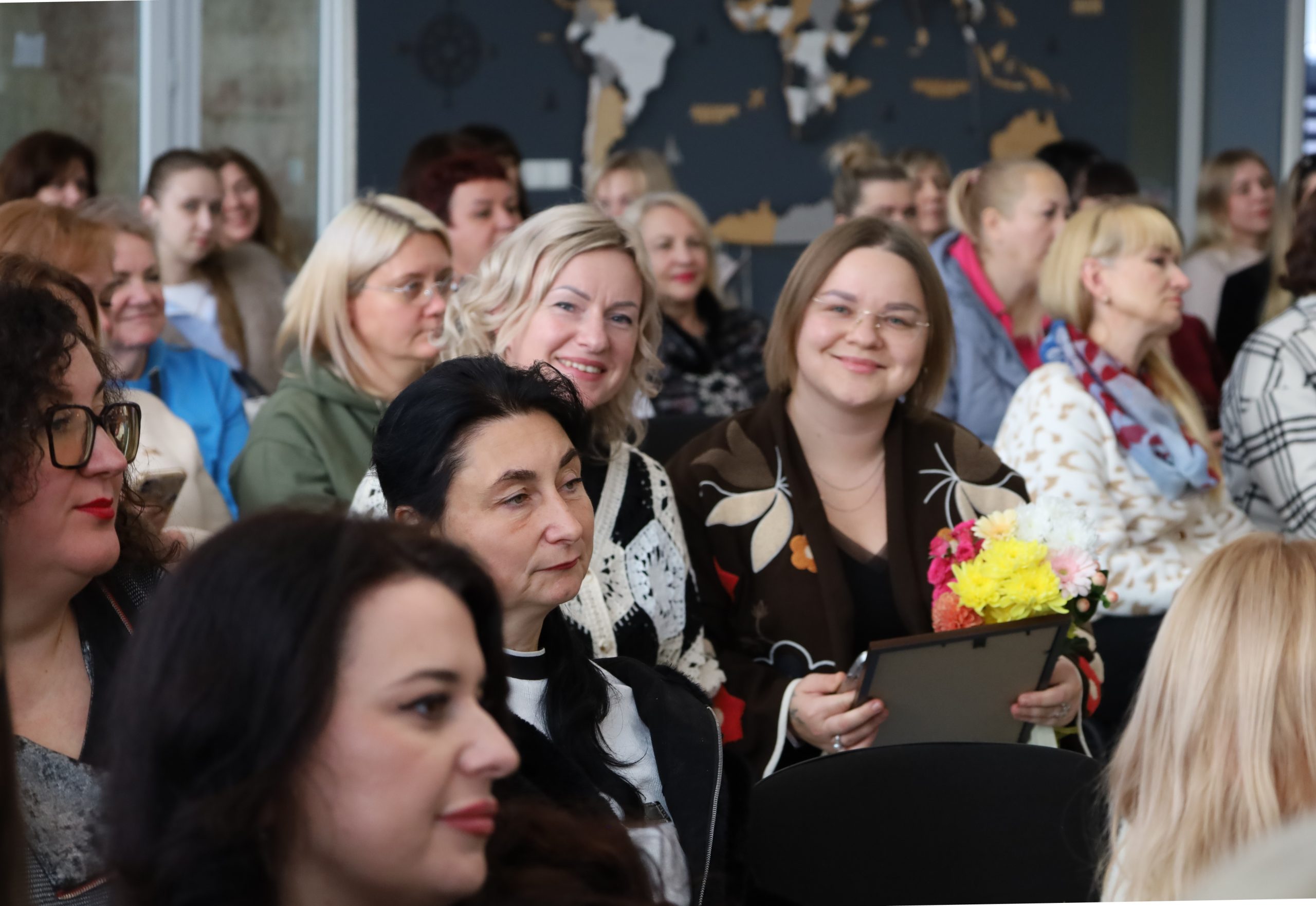 Турбота, підтримка, людяність: у Звягелі привітали працівників соціальної сфери