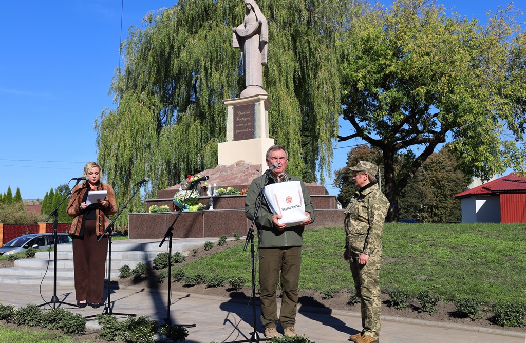 «Під Омофором нескорених»: у Звягелі відбулося духовне віче-подяка