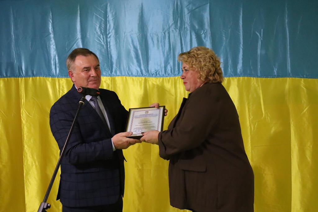 У Звягелі відбулися урочистості до Дня працівників освіти