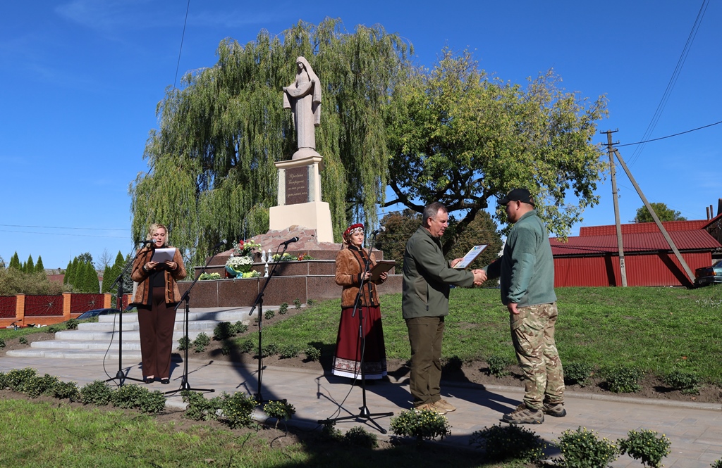 «Під Омофором нескорених»: у Звягелі відбулося духовне віче-подяка