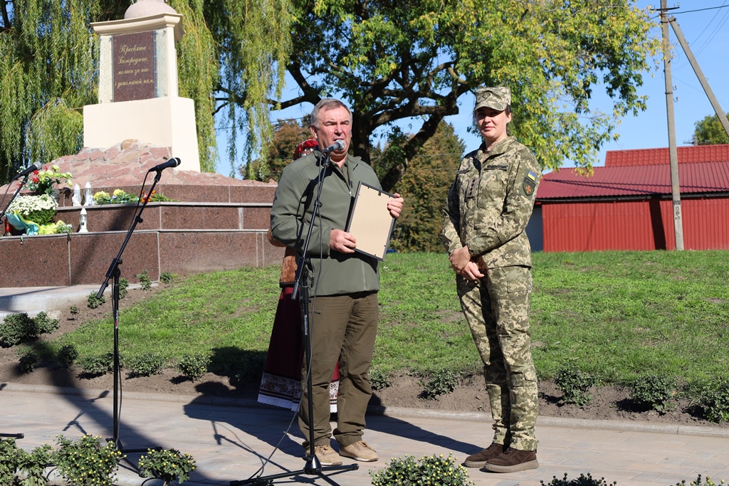 «Під Омофором нескорених»: у Звягелі відбулося духовне віче-подяка