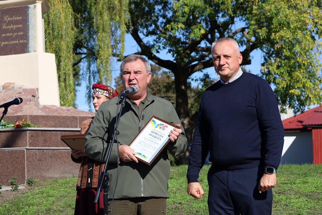 «Під Омофором нескорених»: у Звягелі відбулося духовне віче-подяка