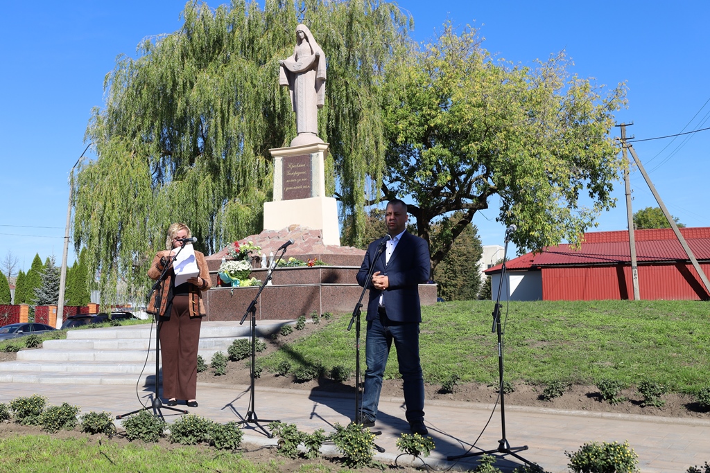 «Під Омофором нескорених»: у Звягелі відбулося духовне віче-подяка