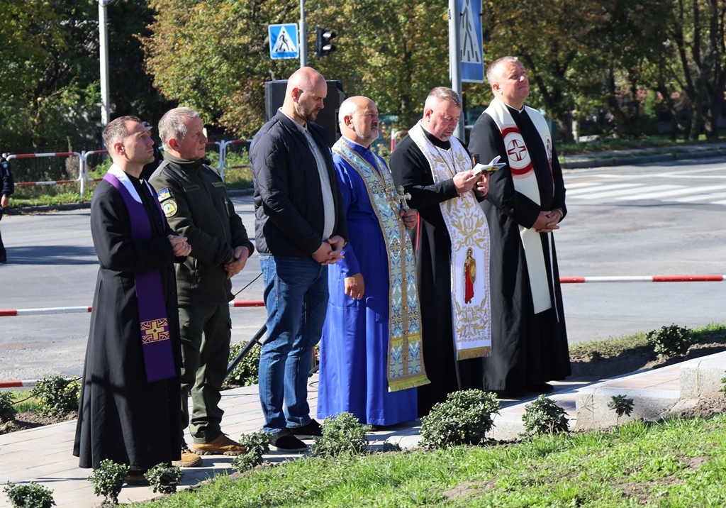 «Під Омофором нескорених»: у Звягелі відбулося духовне віче-подяка
