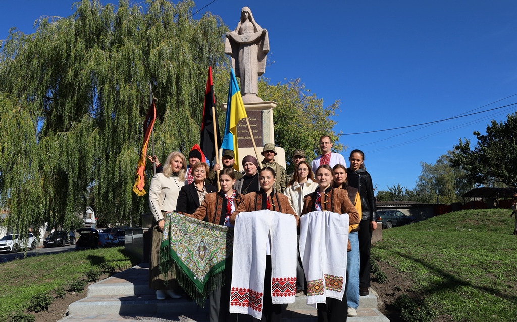 «Під Омофором нескорених»: у Звягелі відбулося духовне віче-подяка