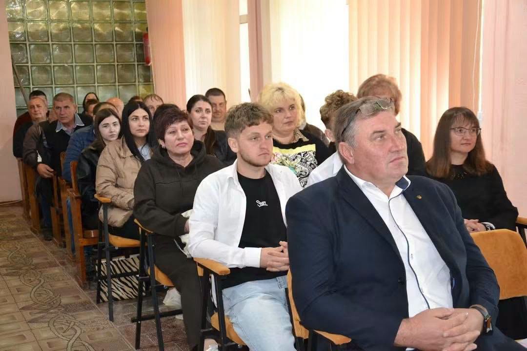 У Звягельському ВПУ привітали працівників освіти з професійним святом