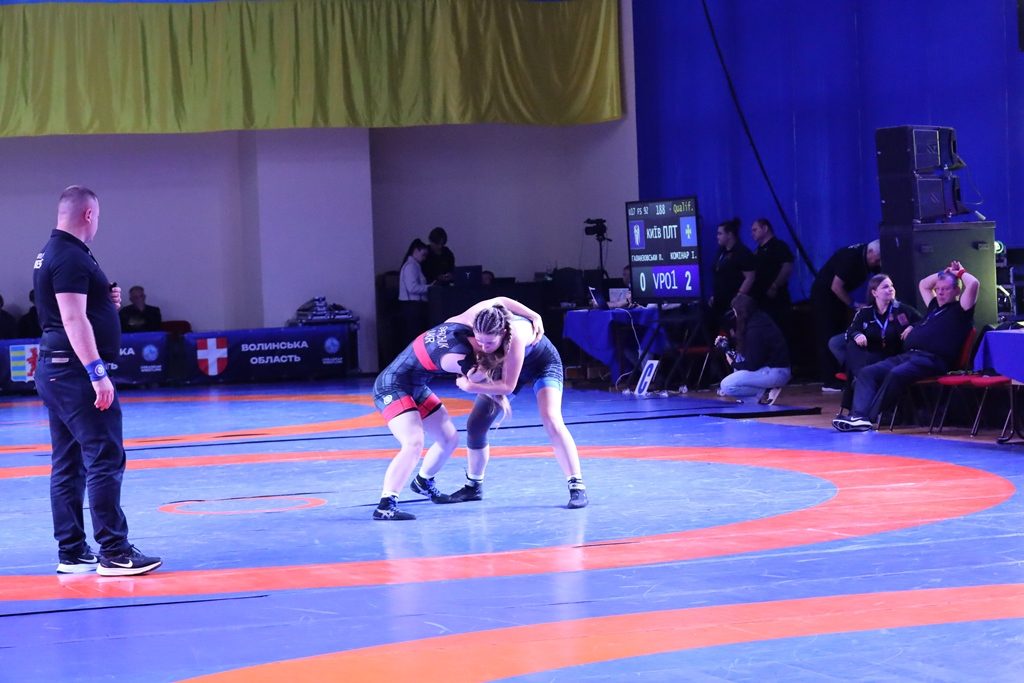ЗВЯГЕЛЬ ПРИЙМАВ ЧЕМПІОНАТ УКРАЇНИ З ВІЛЬНОЇ БОРОТЬБИ СЕРЕД ЮНАКІВ ТА ДІВЧАТ U16