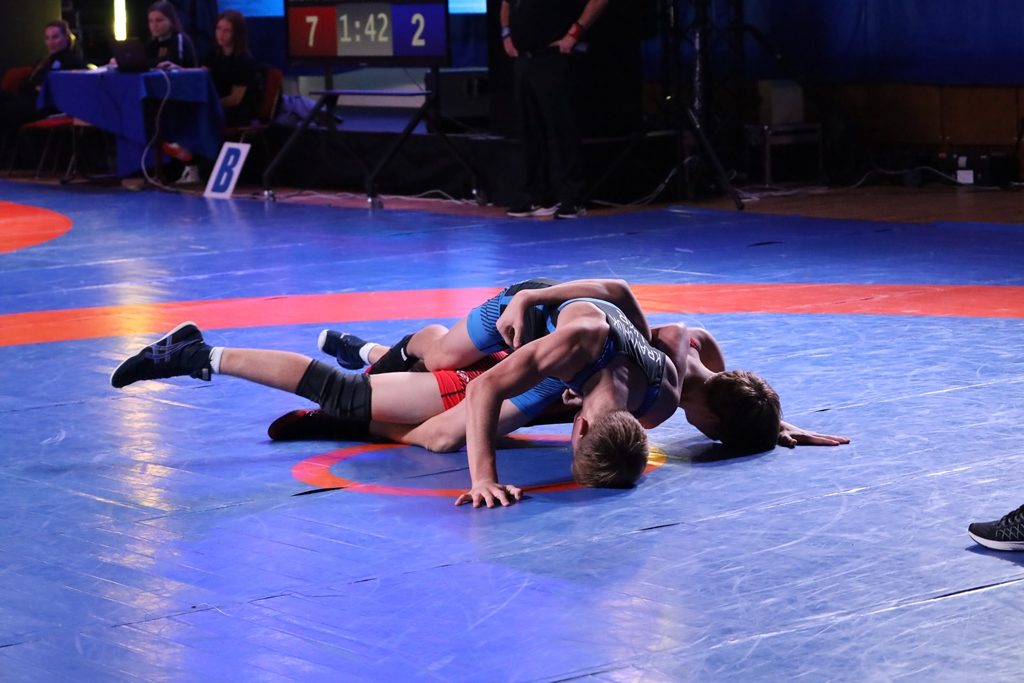 ЗВЯГЕЛЬ ПРИЙМАВ ЧЕМПІОНАТ УКРАЇНИ З ВІЛЬНОЇ БОРОТЬБИ СЕРЕД ЮНАКІВ ТА ДІВЧАТ U16