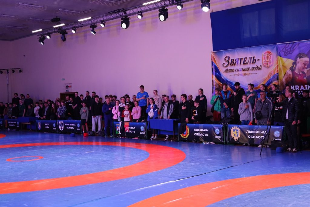 ЗВЯГЕЛЬ ПРИЙМАВ ЧЕМПІОНАТ УКРАЇНИ З ВІЛЬНОЇ БОРОТЬБИ СЕРЕД ЮНАКІВ ТА ДІВЧАТ U16