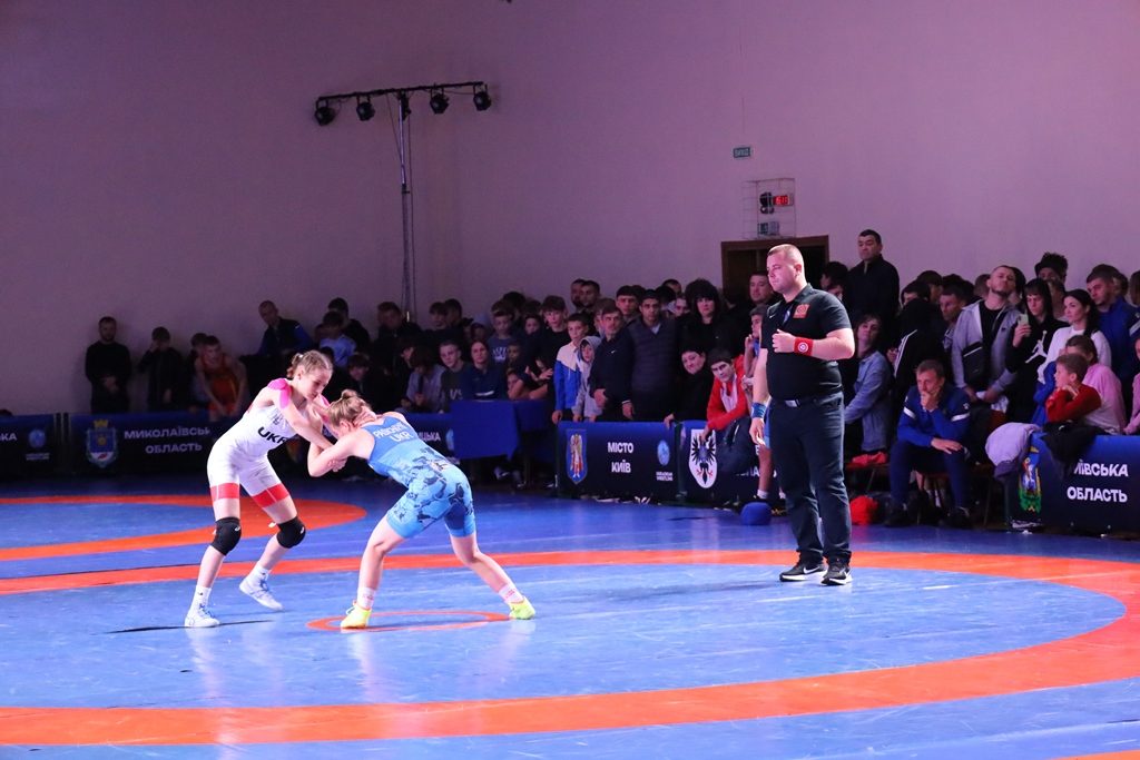 ЗВЯГЕЛЬ ПРИЙМАВ ЧЕМПІОНАТ УКРАЇНИ З ВІЛЬНОЇ БОРОТЬБИ СЕРЕД ЮНАКІВ ТА ДІВЧАТ U16